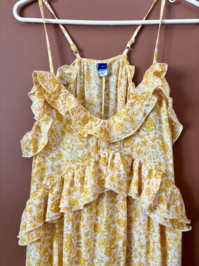 Yellow Floral Maxi Dress M Ruffle Strappy Boho Flowy Summer Wedding Guest